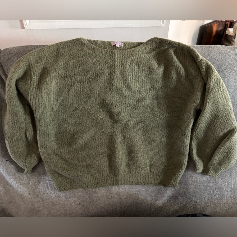 Pink Lily Sage Green Women's Sweater